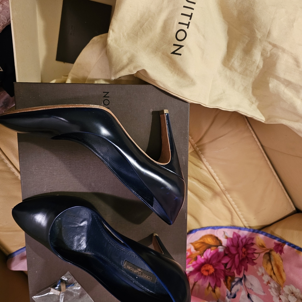 Elegant Blue Louis Vuitton Women's Heels